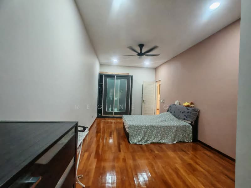 Semi-Detached House for Sale in Taman Sutera (Johor Bahru) - Regine Ng - Bedroom - PropertyGuru.com.my
