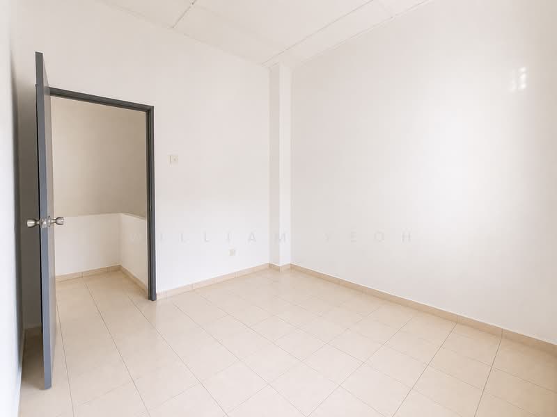 2-storey Terraced House for Sale in Bandar Bukit Tinggi 2 (Klang) - William Yeoh - room - PropertyGuru.com.my