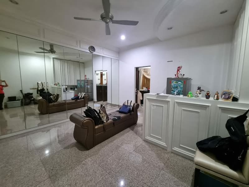 2-storey Terraced House for Sale in Klang (Selangor) - Bee Ang - Living Room - PropertyGuru.com.my