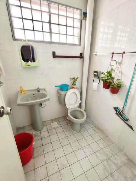 2-storey Terraced House for Sale in Taman Daya (Johor Bahru) - Pauline Ng - Bathroom - PropertyGuru.com.my