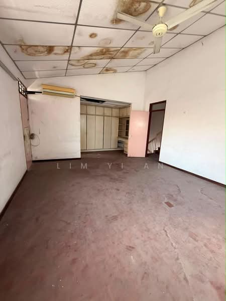 Rumah Berkembar untuk Dijual di Pantai Jerejak (Bayan Lepas) - Lim Yi An - PropertyGuru.com.my