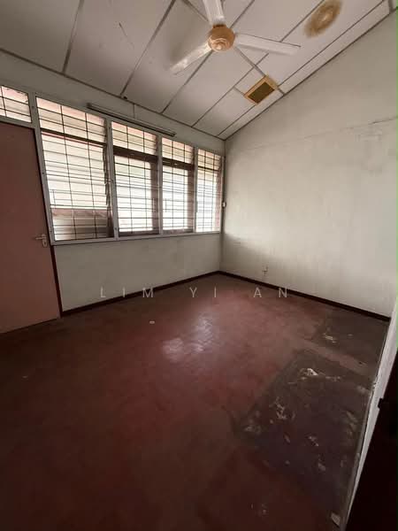 Rumah Berkembar untuk Dijual di Pantai Jerejak (Bayan Lepas) - Lim Yi An - PropertyGuru.com.my