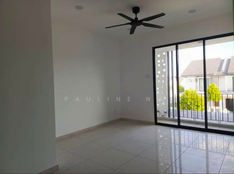 2-storey Terraced House for Rent in Johor Bahru (Johor Bahru) - Pauline Ng - Balcony - PropertyGuru.com.my