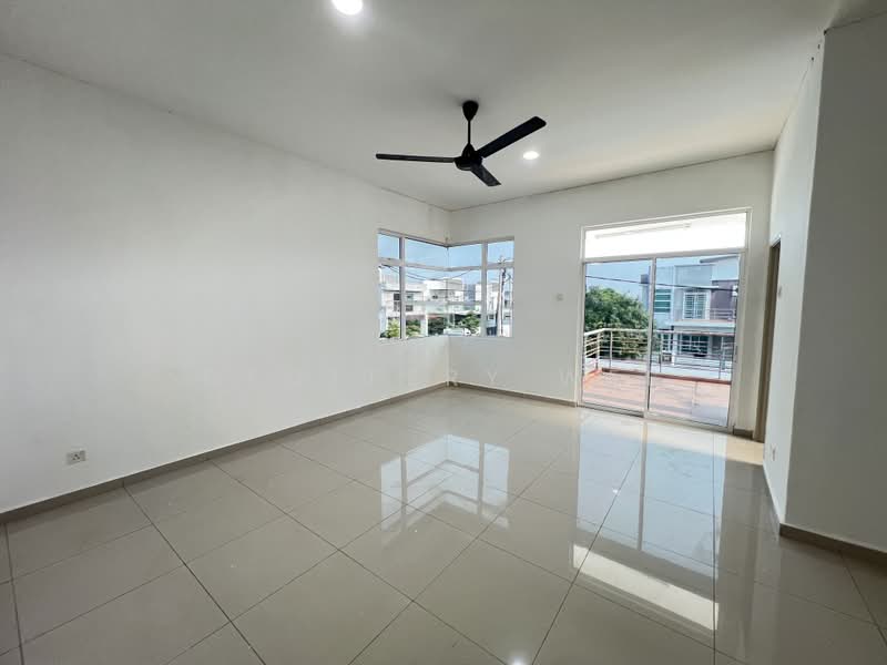 Bungalow House untuk Disewa di Paya Rumput (Melaka) - Geoffery Wee - Balcony - PropertyGuru.com.my