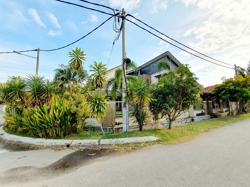 Semi-Detached House for Sale in Taman Impian Putra (Bangi) - zaifuldiamin ahmad - Exterior - PropertyGuru.com.my