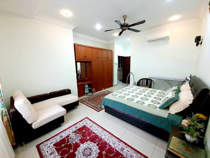 Semi-Detached House for Sale in Taman Impian Putra (Bangi) - zaifuldiamin ahmad - Bedroom - PropertyGuru.com.my