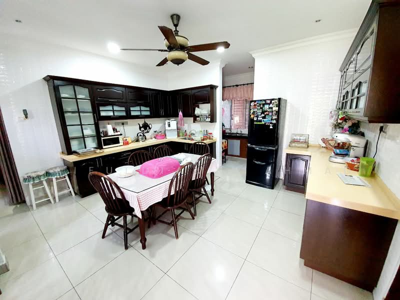 Semi-Detached House for Sale in Taman Impian Putra (Bangi) - zaifuldiamin ahmad - Kitchen - PropertyGuru.com.my