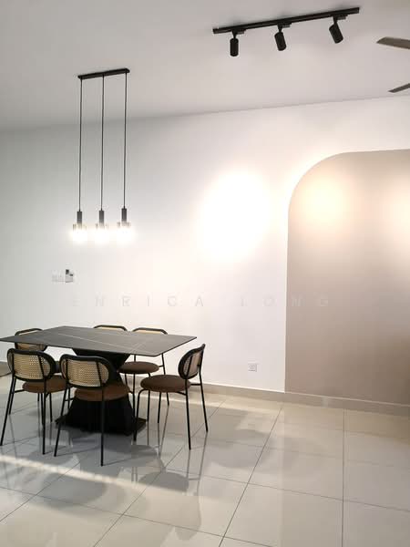Service Residence for Rent at Twin Tower Residence - Enrica Long - Dining Room - PropertyGuru.com.my