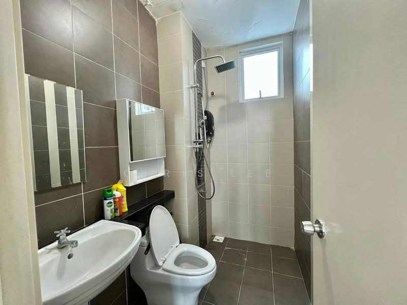 Apartment for Rent at D'Rich Executive Suites - Chris Lee - Bathroom - PropertyGuru.com.my