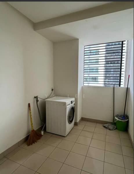 Kondominium untuk Dijual di 6 CapSquare - YS Lee - Balcony - PropertyGuru.com.my