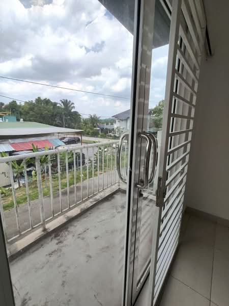 2-storey Terraced House for Sale in Sungai Merab (Dengkil) - Mohd Rafiee - Balcony - PropertyGuru.com.my