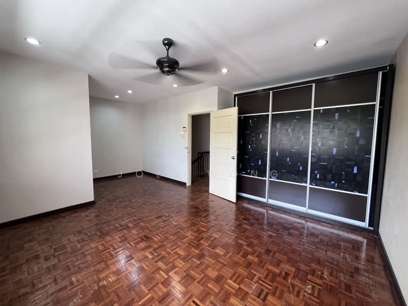 Rumah Teres 2-Tingkat untuk Disewa di Damansara Jaya (Petaling Jaya) - Joey Wong - Bedroom - PropertyGuru.com.my