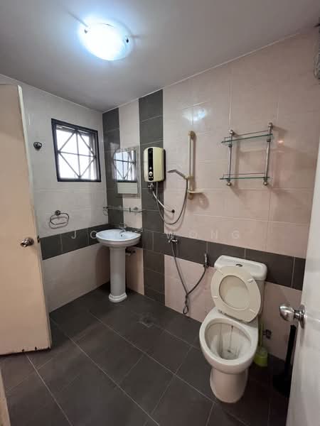Rumah Teres 2-Tingkat untuk Disewa di Damansara Jaya (Petaling Jaya) - Joey Wong - Bathroom - PropertyGuru.com.my
