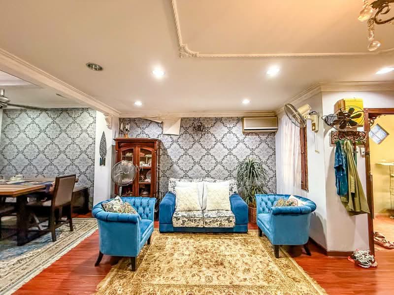 Rumah Teres 2-Tingkat untuk Dijual di Bandar Sri Damansara (Selangor) - Syamsul Ilham - Living Room - PropertyGuru.com.my