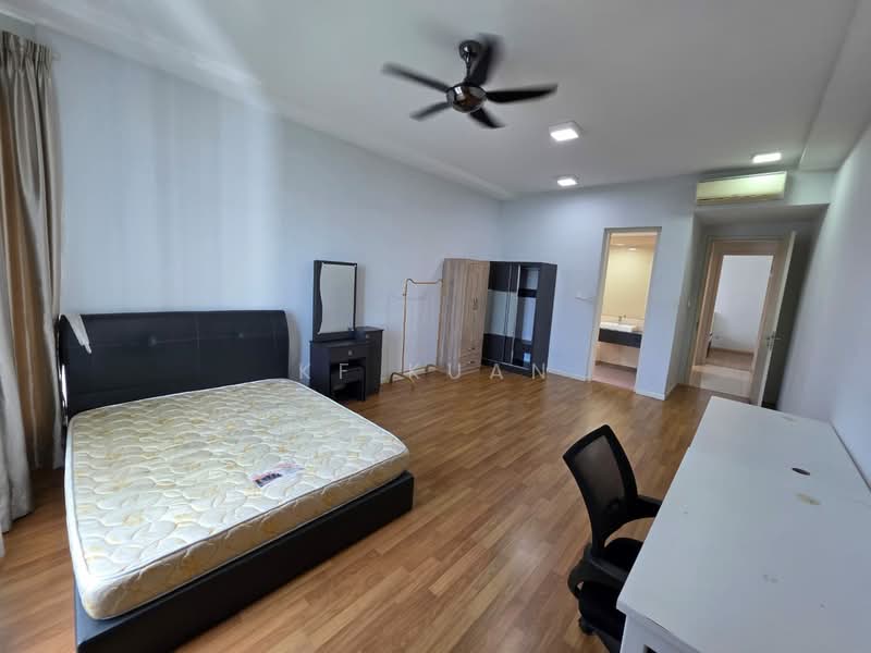 Condominium for Sale at LaCosta @ Sunway South Quay - KF Kuan - Bedroom - PropertyGuru.com.my