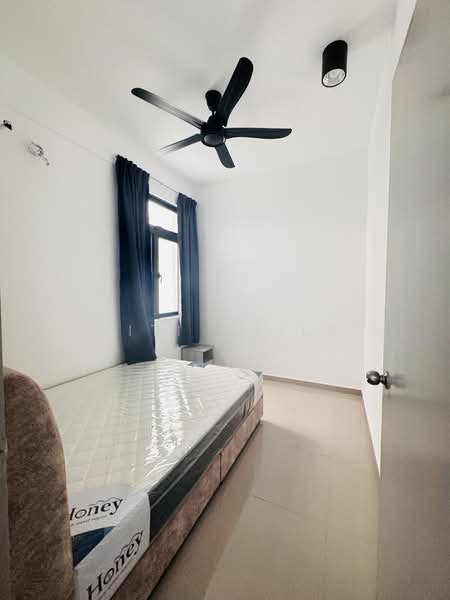 Service Residence for Rent at Serviced Residence @ The Louvre @ Country Heights - Siti Haila - Bedroom - PropertyGuru.com.my