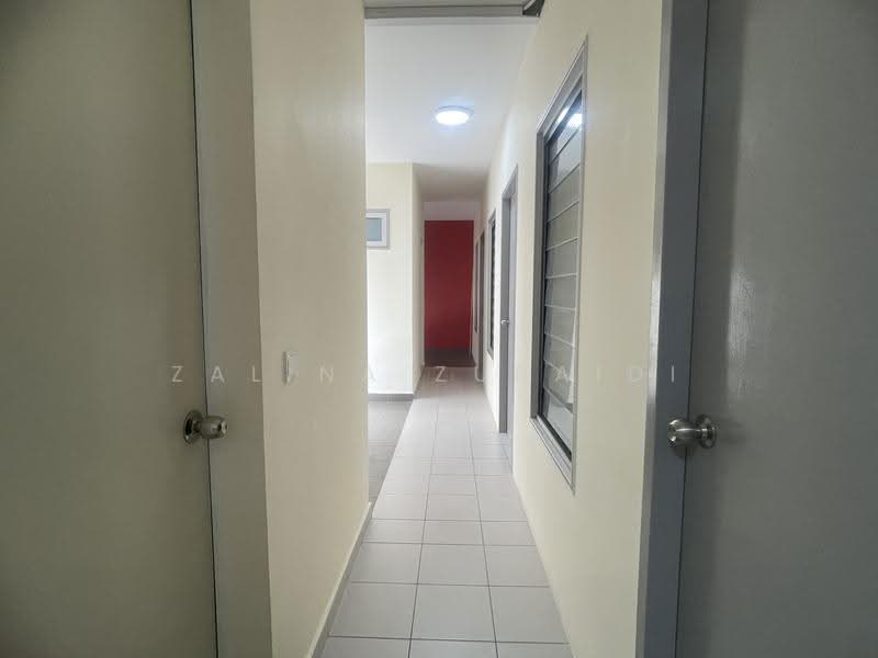 Apartment for Rent at Harmoni Elmina 1 @ City Of Elmina - Zalina Zubaidi - Corridor - PropertyGuru.com.my