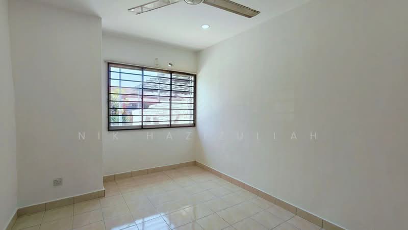 Rumah Teres 1-Tingkat untuk Dijual di Kampung Jalan Kebun (Shah Alam) - Nik Hazizullah - PropertyGuru.com.my