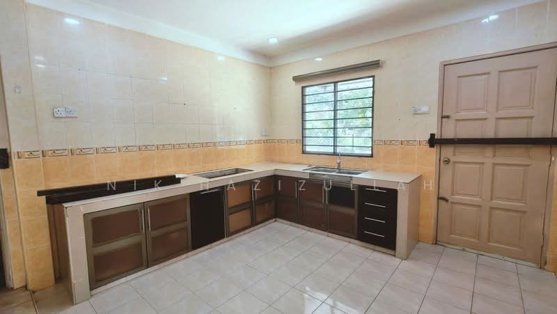 Rumah Teres 1-Tingkat untuk Dijual di Kampung Jalan Kebun (Shah Alam) - Nik Hazizullah - PropertyGuru.com.my