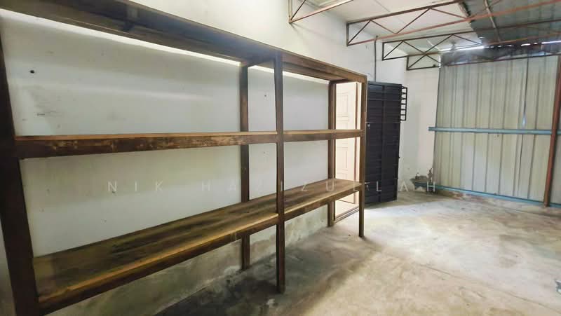 Rumah Teres 1-Tingkat untuk Dijual di Kampung Jalan Kebun (Shah Alam) - Nik Hazizullah - PropertyGuru.com.my