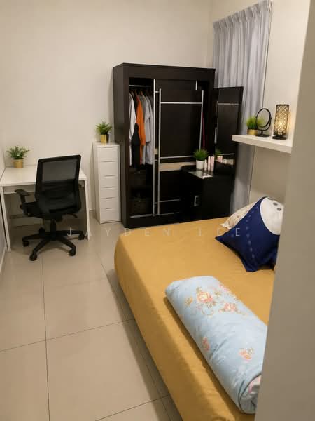 Kediaman Servis untuk Dijual di Almyra Residences - Jayden Lee - Bedroom - PropertyGuru.com.my