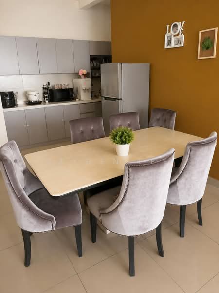 Kediaman Servis untuk Dijual di Almyra Residences - Jayden Lee - Dining Room - PropertyGuru.com.my