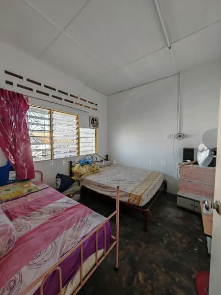 1-storey Terraced House for Sale in Sungai Besi (Kuala Lumpur) - Jessie Lin - Bedroom - PropertyGuru.com.my