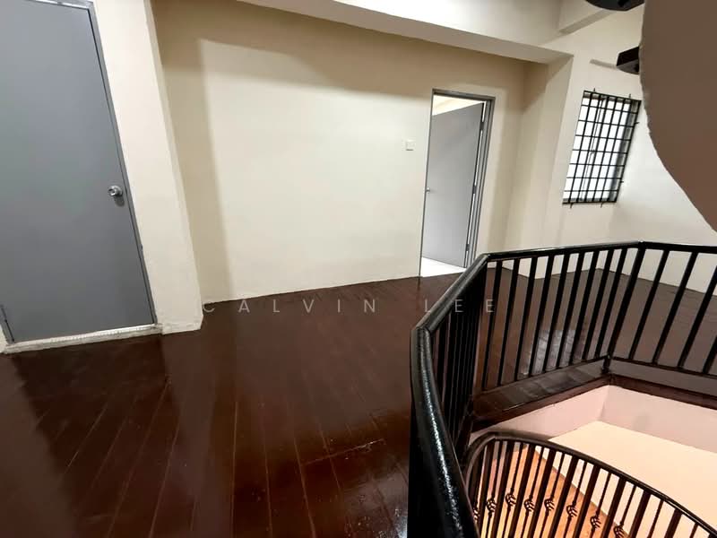 3-storey Terraced House for Sale in Taman Tampoi (Tampoi) - Calvin Lee - PropertyGuru.com.my