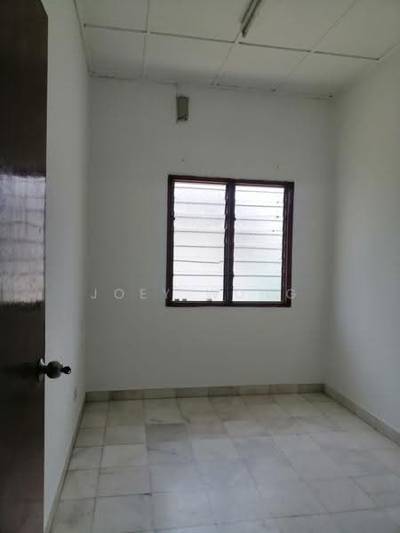 Rumah Teres 2-Tingkat untuk Disewa di Taman Muhibbah (Seri Kembangan) - Joey Wong - Interior - PropertyGuru.com.my