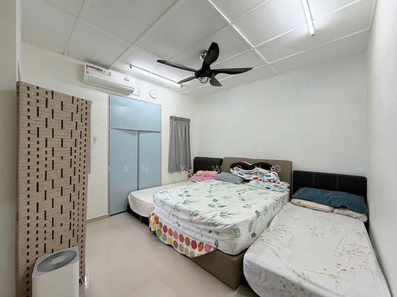 2-storey Terraced House for Sale in Rawang Perdana 1 (Rawang) - Danny Wong - Bedroom - PropertyGuru.com.my