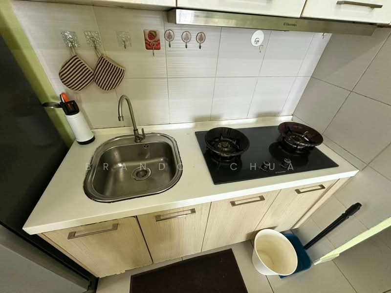 Service Residence for Rent at D'Ambience Residences (Pangsapuri Ikatan Flora) - Brandon Chua - Kitchen - PropertyGuru.com.my