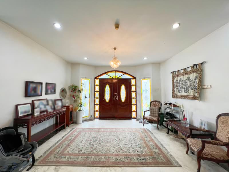 Bungalow House for Sale in Taman Tun Dr Ismail (Kuala Lumpur) - Aivan Ng - Entrance - PropertyGuru.com.my