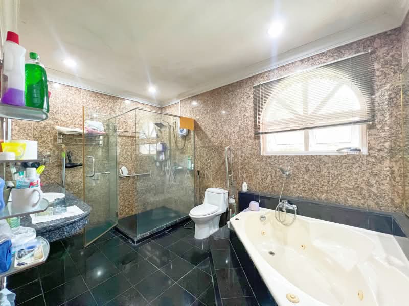 Bungalow House for Sale in Taman Tun Dr Ismail (Kuala Lumpur) - Aivan Ng - Bathroom - PropertyGuru.com.my