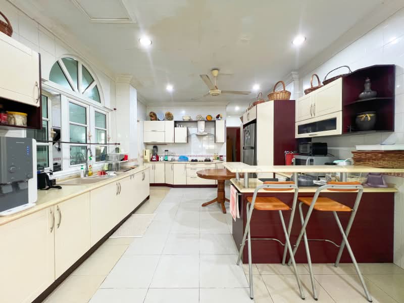 Bungalow House for Sale in Taman Tun Dr Ismail (Kuala Lumpur) - Aivan Ng - Kitchen - PropertyGuru.com.my