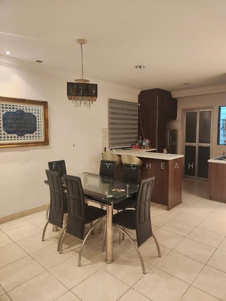 Condominium for Sale at Changkat View - Jeffrey Cheah - Dining Room - PropertyGuru.com.my