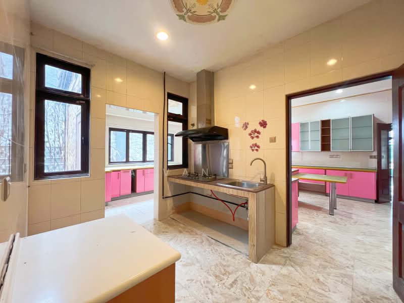 Bungalow House for Sale in TTDI Hills (Kuala Lumpur) - Aivan Ng - Kitchen - PropertyGuru.com.my