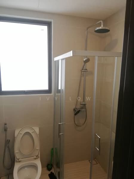 Condominium for Sale at Lovell @ Country Garden Danga Bay - Ivy Low - Bathroom - PropertyGuru.com.my