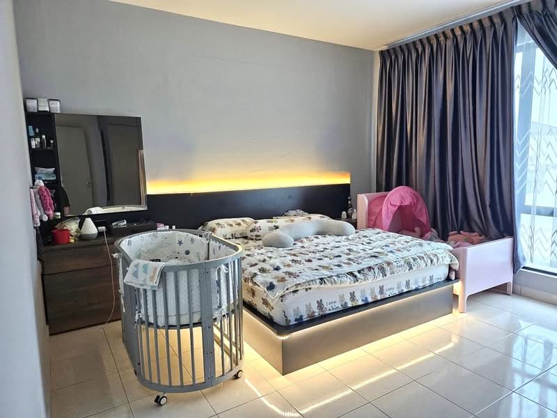 2-storey Terraced House for Sale in Taman Austin Duta (Tebrau) - Sheng Long - Bedroom - PropertyGuru.com.my
