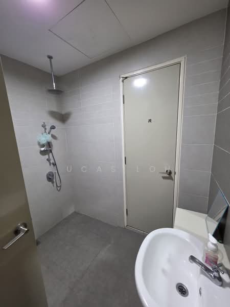 Rumah Teres 2-Tingkat untuk Disewa di Bandar Seri Coalfields (Sungai Buloh) - Lucas Loh - Bathroom - PropertyGuru.com.my