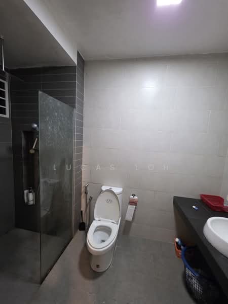 Rumah Teres 2-Tingkat untuk Disewa di Bandar Seri Coalfields (Sungai Buloh) - Lucas Loh - Bathroom - PropertyGuru.com.my