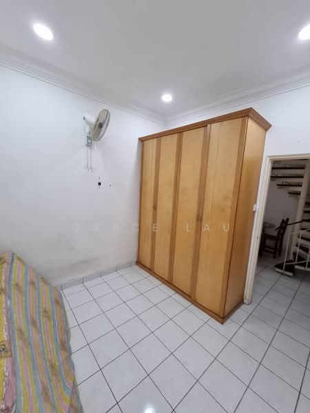 1.5-storey Terraced House for Sale in Taman Molek (Johor Bahru) - Grace Lau - PropertyGuru.com.my