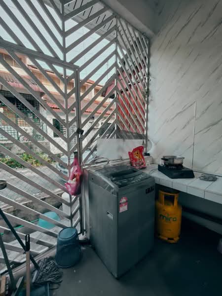 1.5-storey Terraced House for Sale in Taman Molek (Johor Bahru) - Grace Lau - PropertyGuru.com.my