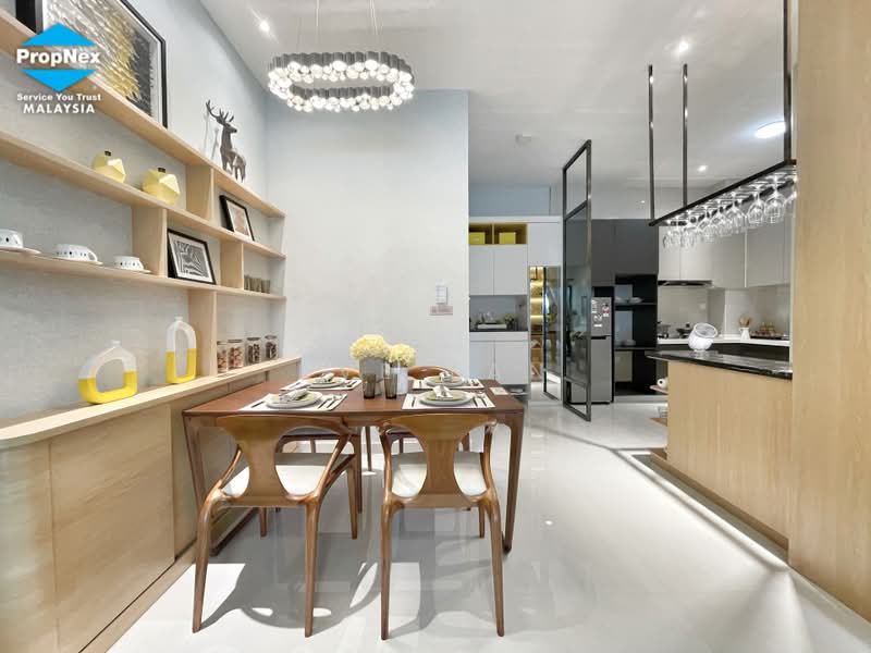 Kondominium untuk Dijual di Bay Point @ Country Garden Danga Bay - Eve Fan - Dining Room - PropertyGuru.com.my