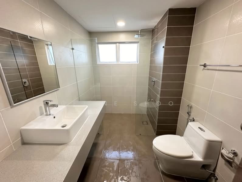 Kondominium untuk Disewa di Paraiso Residence @ The Earth - Celine Shoo - Bathroom - PropertyGuru.com.my