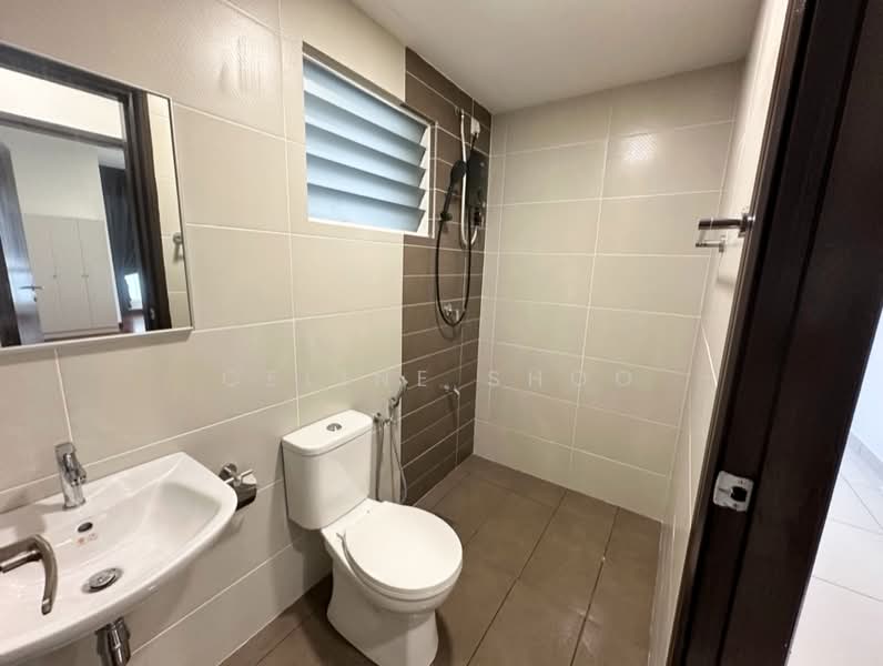 Kondominium untuk Disewa di Paraiso Residence @ The Earth - Celine Shoo - Bathroom - PropertyGuru.com.my