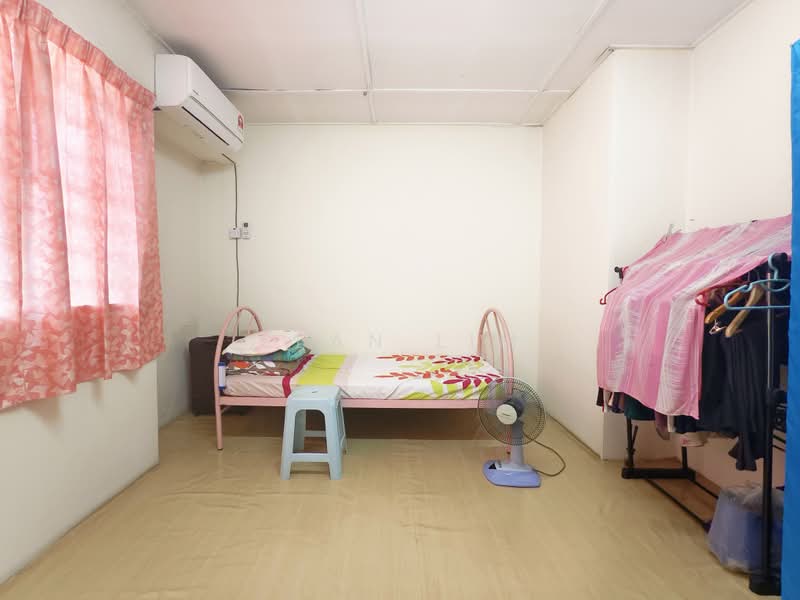 Rumah Teres 2-Tingkat untuk Dijual di Taman Putra (Ampang) - Sean Lim - Bedroom - PropertyGuru.com.my