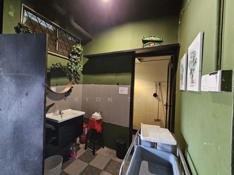 Kedai untuk Disewa di Taman Molek (Johor Bahru) - Ryon Teh - PropertyGuru.com.my
