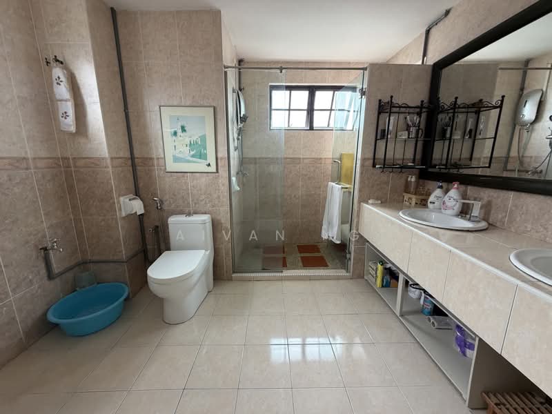 Rumah Berkembar untuk Dijual di Taman Vista Mutiara (Bandar Sungai Long) - Aivan Ng - Bathroom - PropertyGuru.com.my
