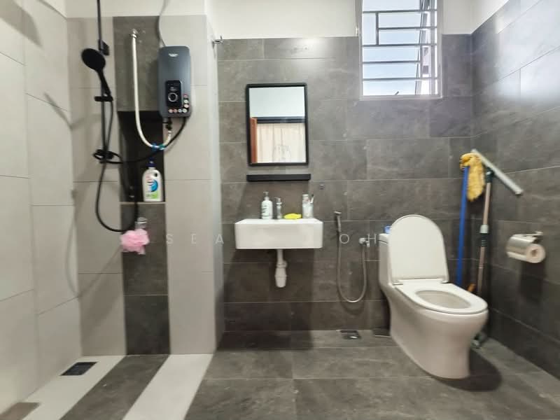 Rumah Teres 2-Tingkat untuk Dijual di Taman Impian Emas (Skudai) - Sean Yeoh - Bathroom - PropertyGuru.com.my