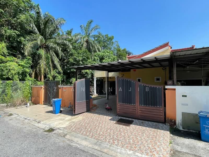 Rumah Teres 1-Tingkat untuk Dijual di Shah Alam (Selangor) - Ziana Najib - Exterior - PropertyGuru.com.my